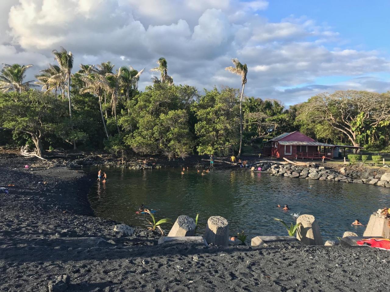 The Dolphin Cottage At Kehena Beach Экстерьер фото